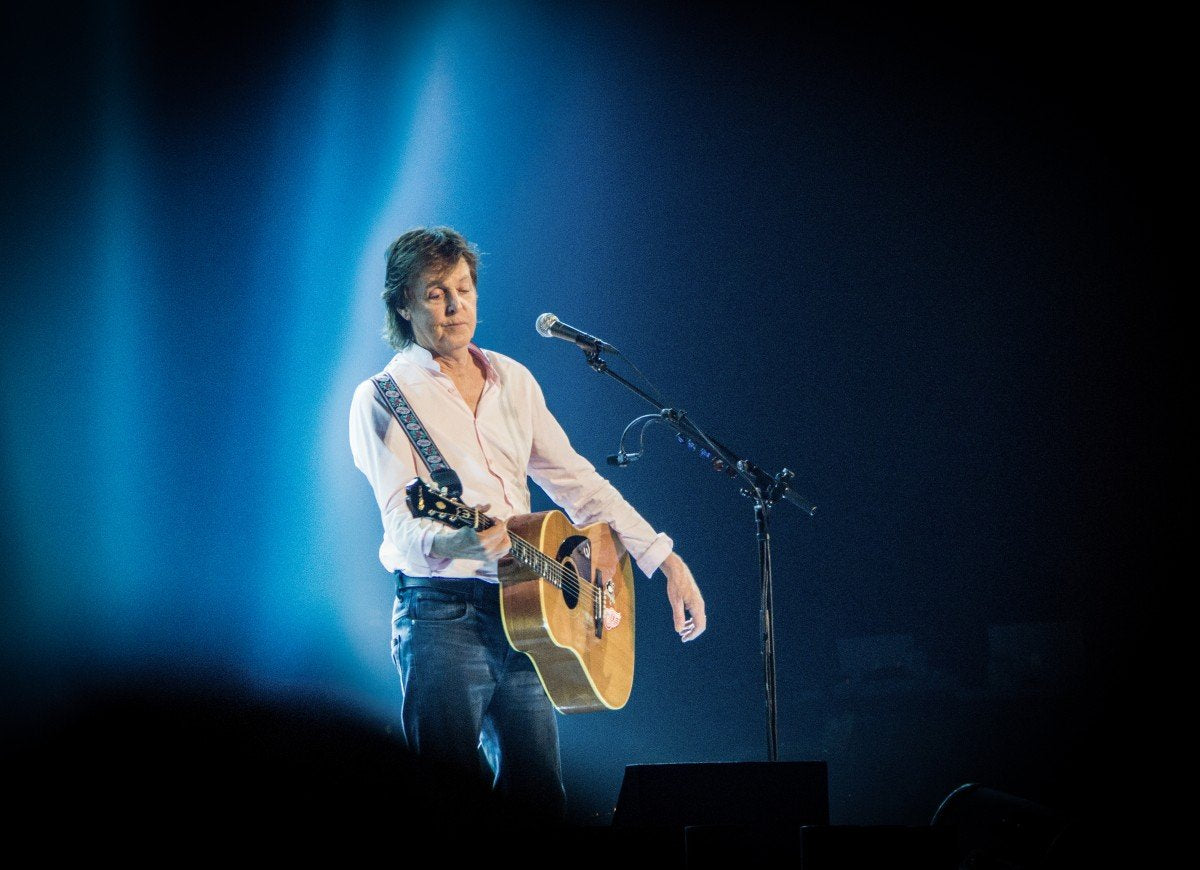 Paul McCartney et le ukulele - upaupatahiti