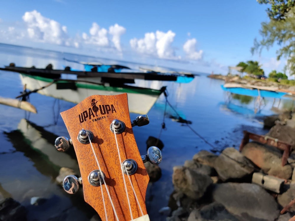 La bringue Polynésienne et le ukulele - upaupatahiti